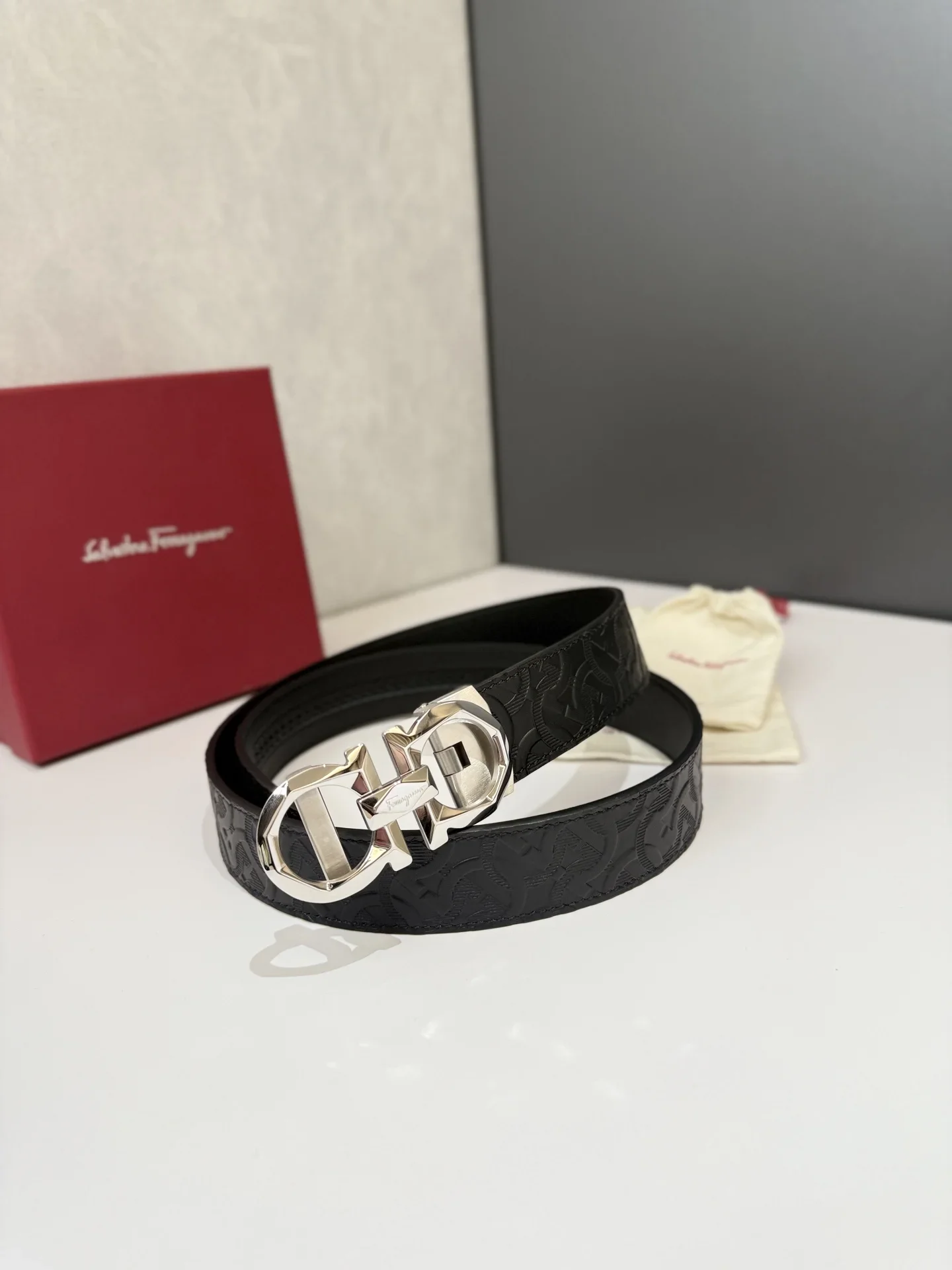 MONTBLANC Belts Embossed Leather (Black) 170202607050709 - Image 5