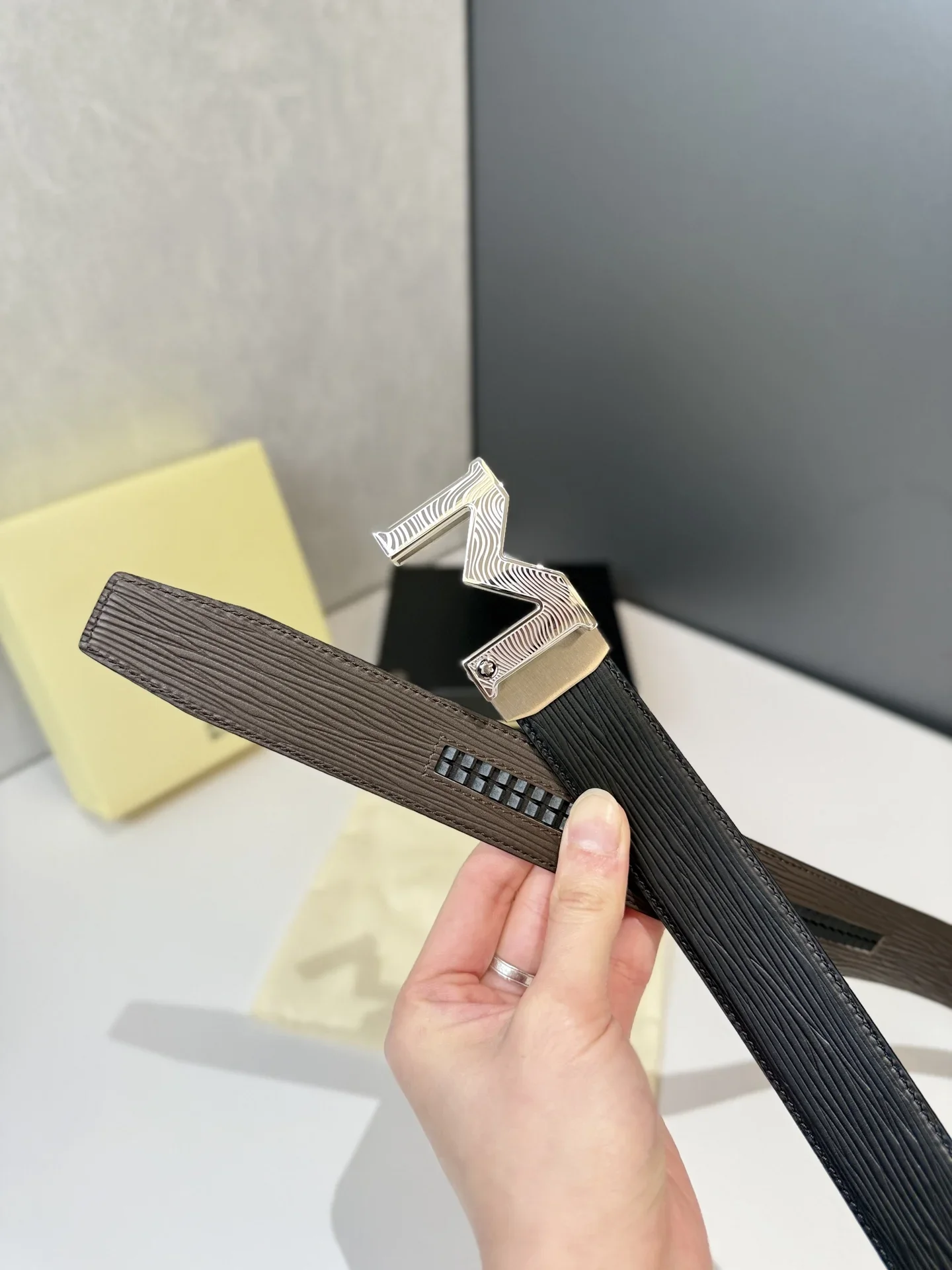 MONTBLANC Belts Epi Leather (Black) 170202607050706 - Image 4
