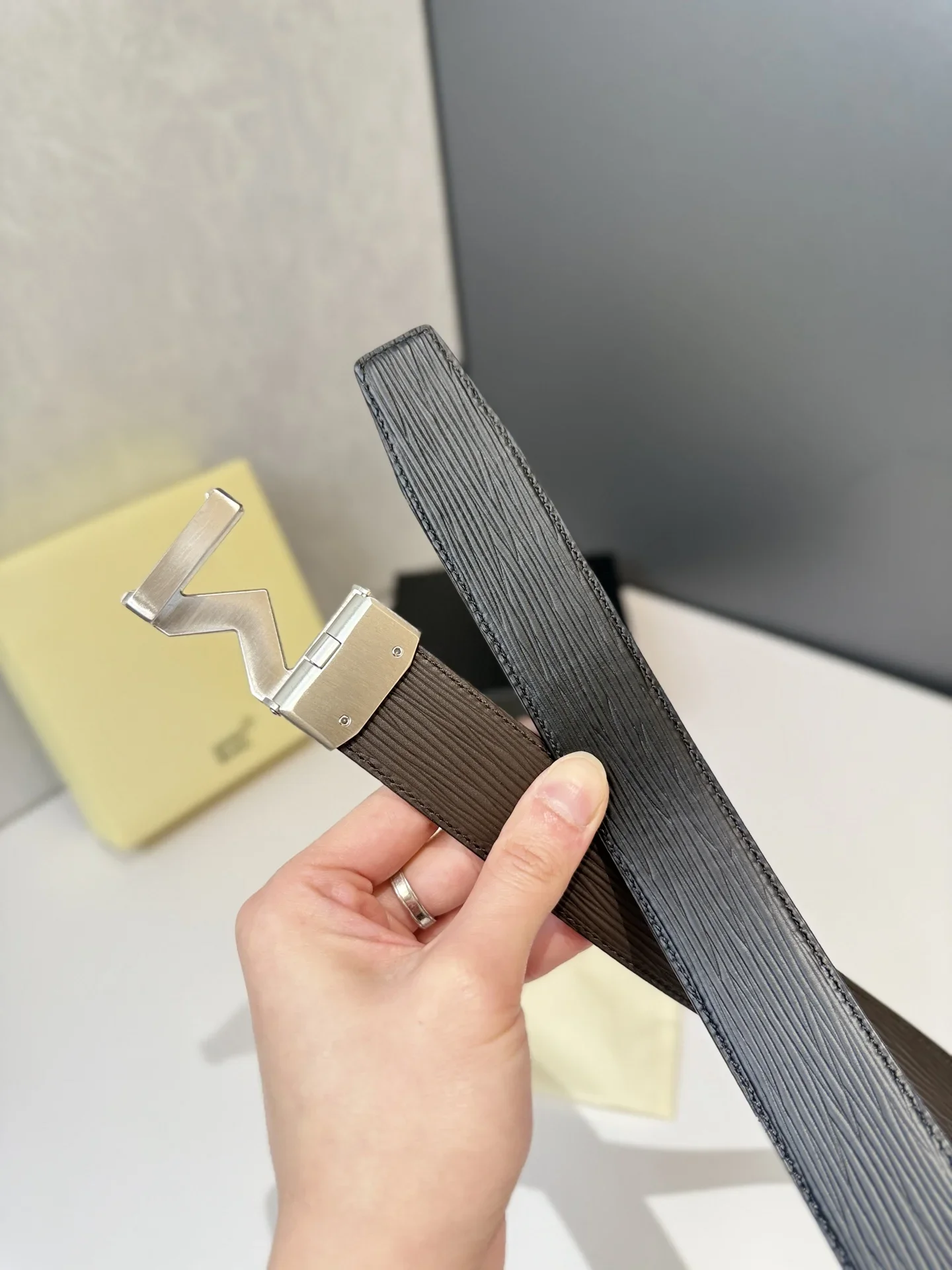 MONTBLANC Belts Epi Leather (Black) 170202607050706 - Image 5