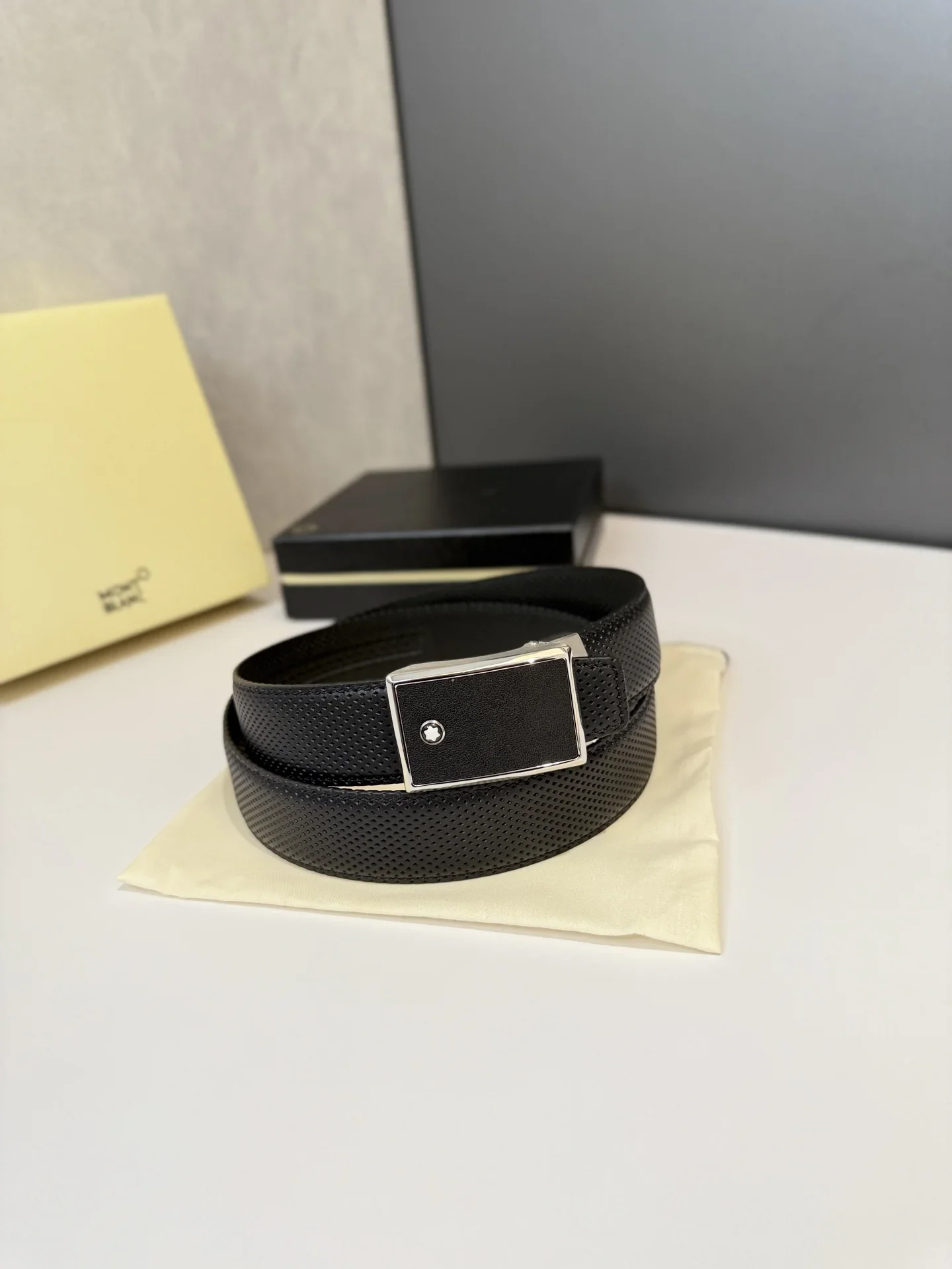 MONTBLANC Belts Perforated Leather (Black) 170202607050711 - Image 5