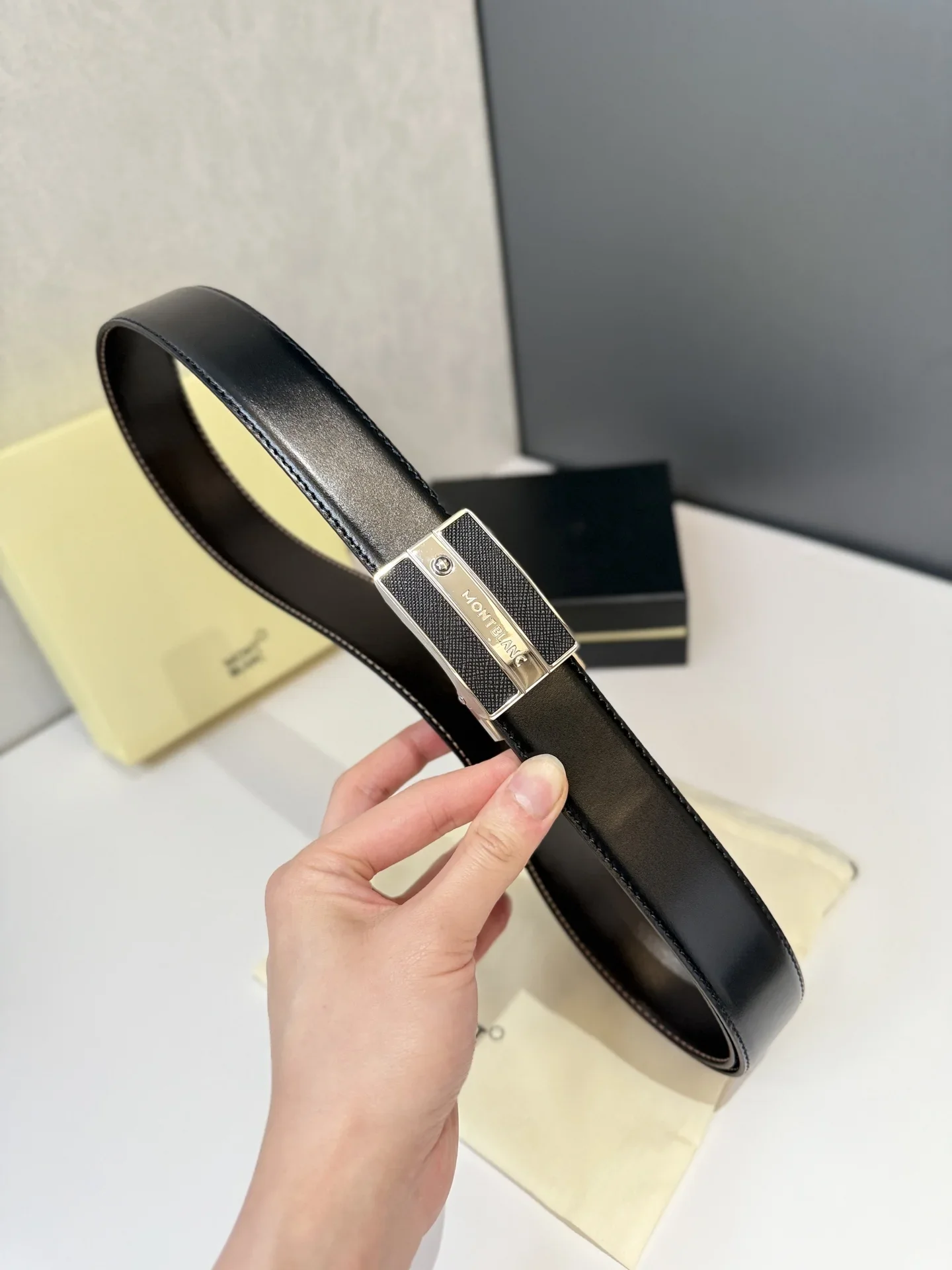 MONTBLANC Belts Smooth Leather (Black) 170202607050712