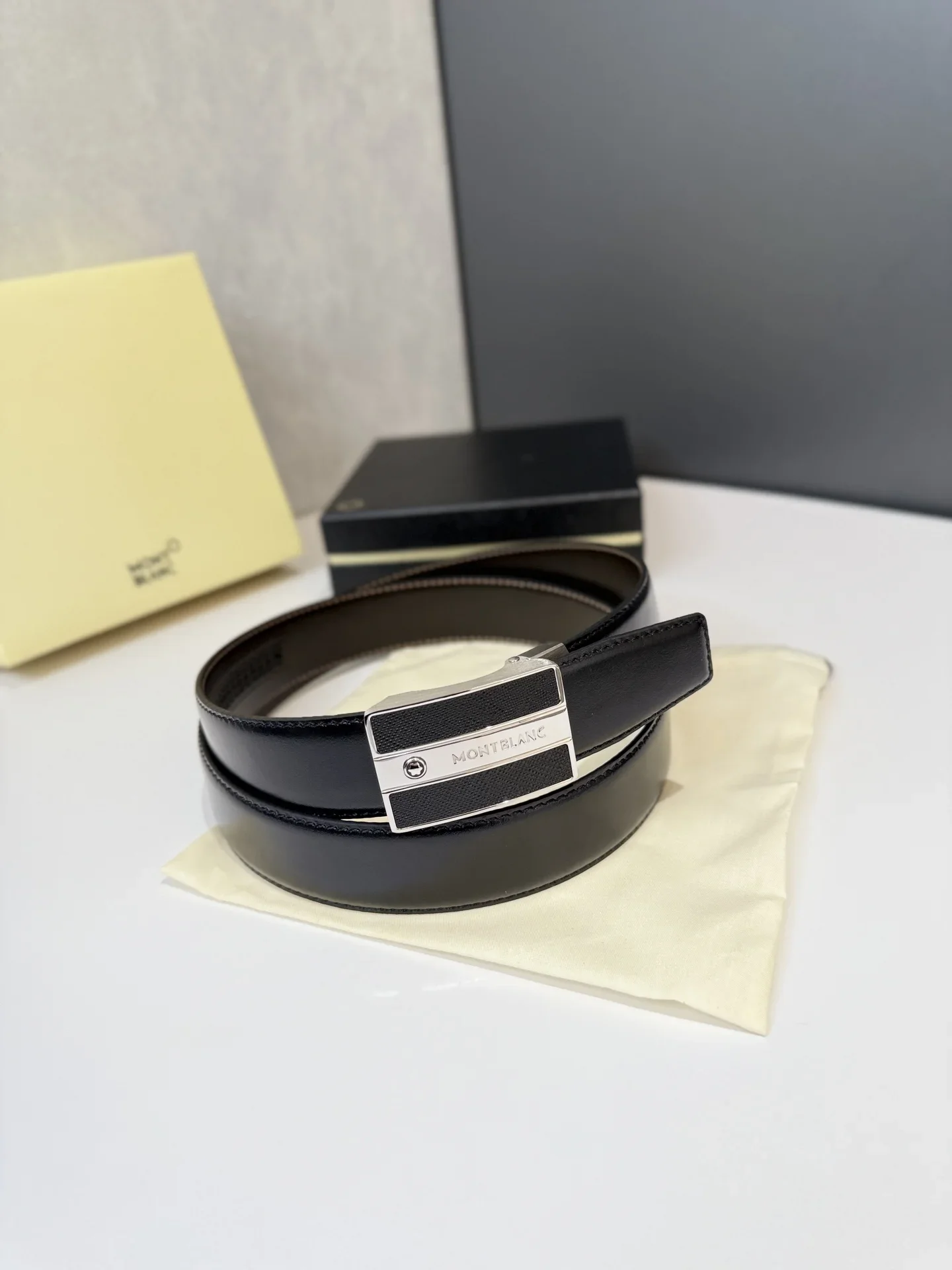 MONTBLANC Belts Smooth Leather (Black) 170202607050712 - Image 5