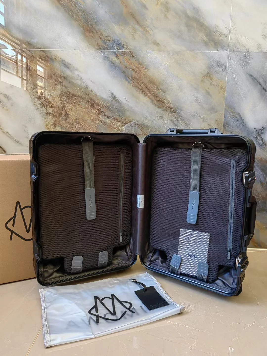 RIMOWA Suitcases 20inch,26inch,30inch 550202607010096 - Image 9