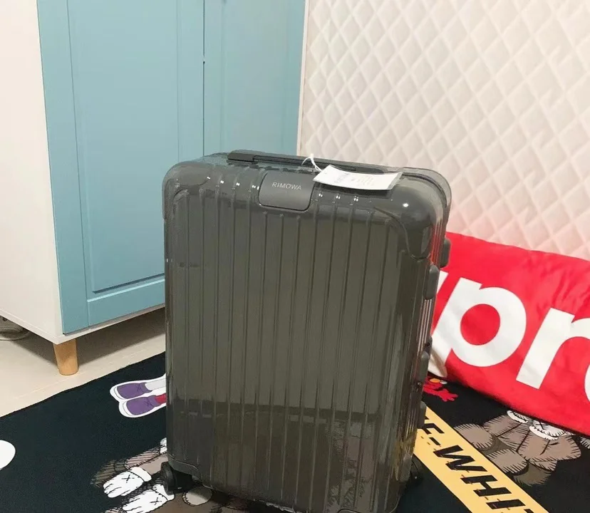 RIMOWA Suitcases 20inch 350202607010166