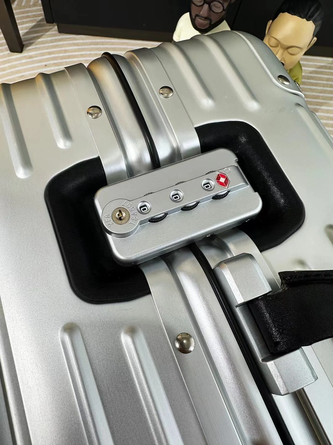 RIMOWA Suitcases 21-26-30inch 600202607010141 - Image 6