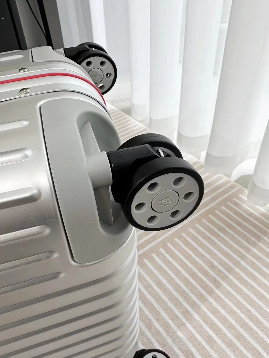 RIMOWA Suitcases 21-26-30inch 700202607010163 - Image 5