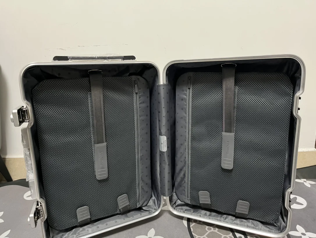 RIMOWA Suitcases 21inch 550202607010145 - Image 8