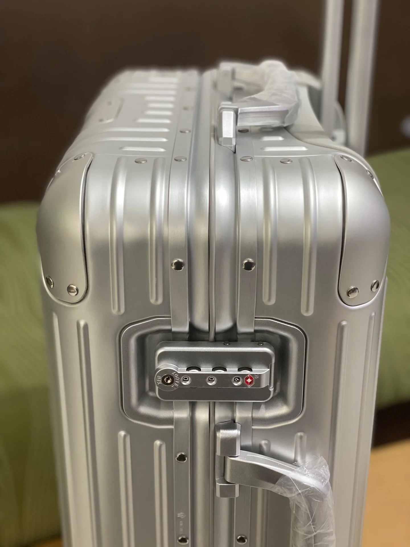 RIMOWA Suitcases 21inch 580202607010146 - Image 5