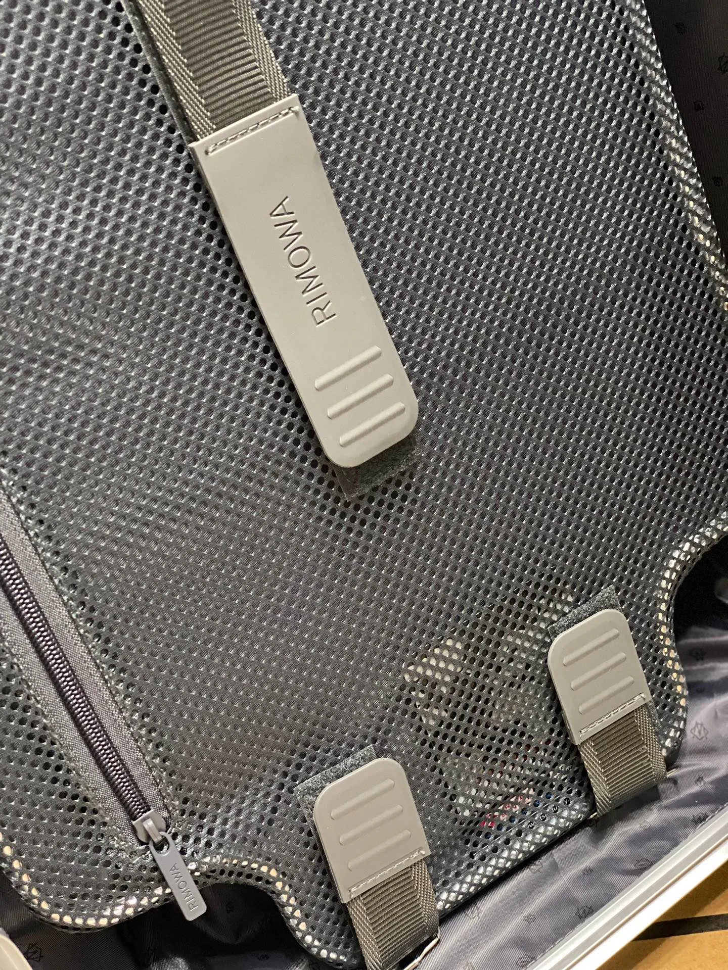 RIMOWA Suitcases 21inch 580202607010146 - Image 8