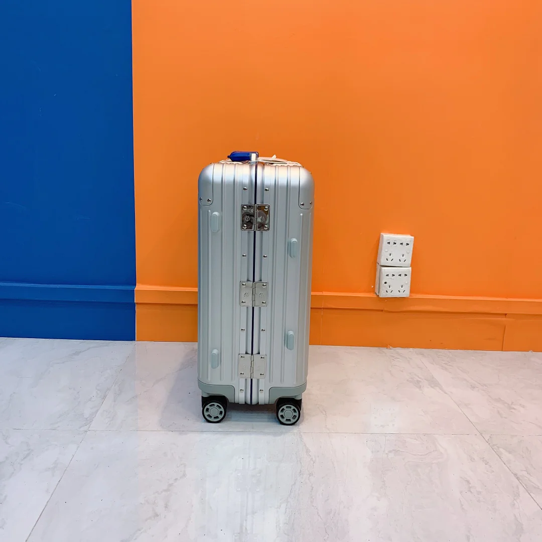 RIMOWA Suitcases 21inch 600202607010095 - Image 9