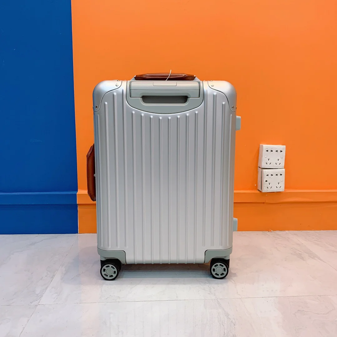 RIMOWA Suitcases 21inch 600202607010103 - Image 2