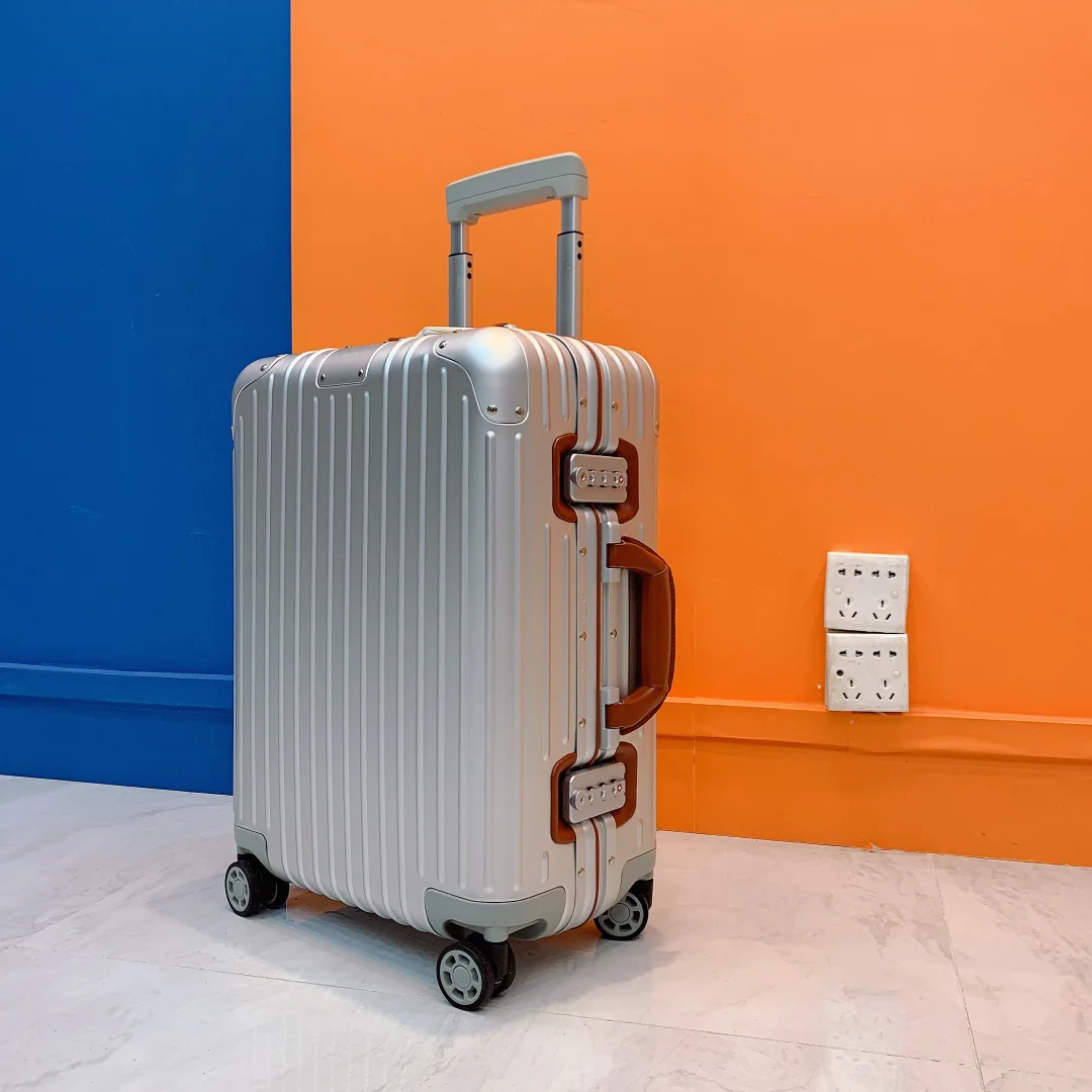 RIMOWA Suitcases 21inch 600202607010103 - Image 3