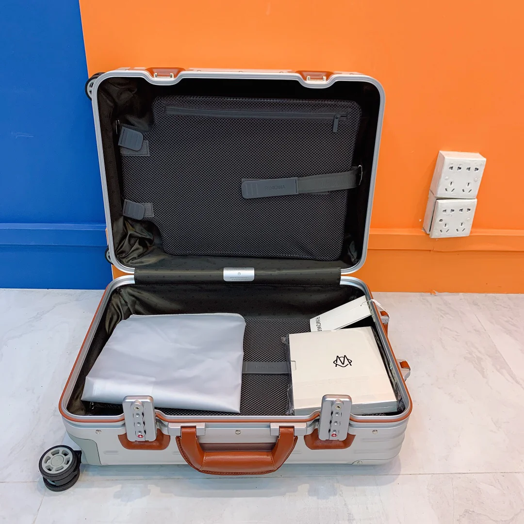 RIMOWA Suitcases 21inch 600202607010103 - Image 8