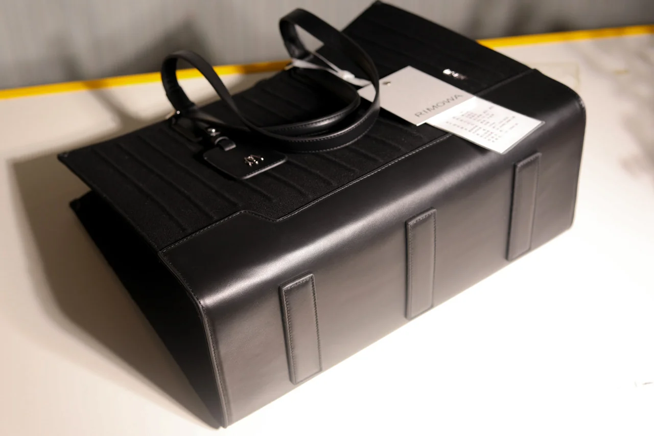 RIMOWA Suitcases 32x41.5x17cm 850202607010016 - Image 4