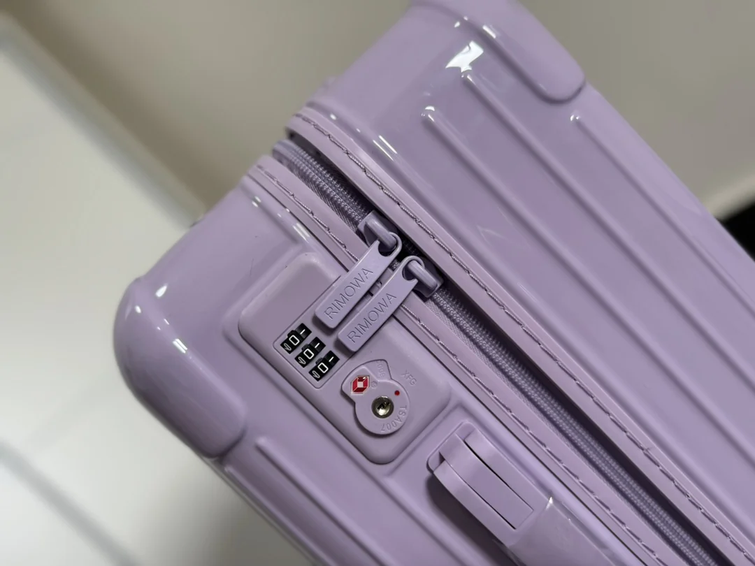 RIMOWA Suitcases 330202607010121 - Image 4
