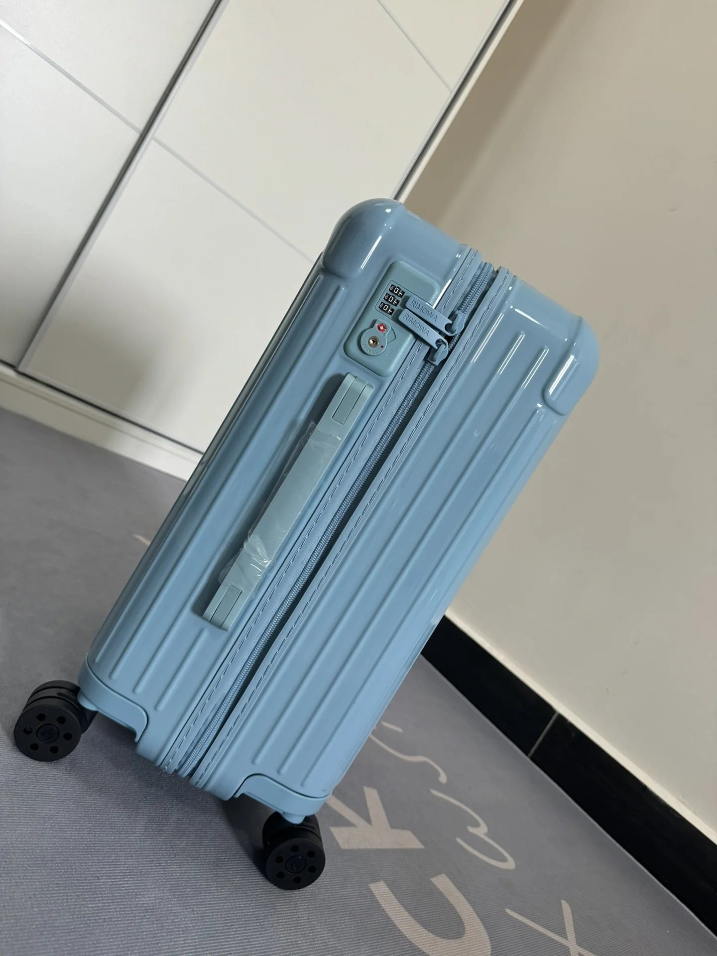 RIMOWA Suitcases 350202607010150 - Image 3