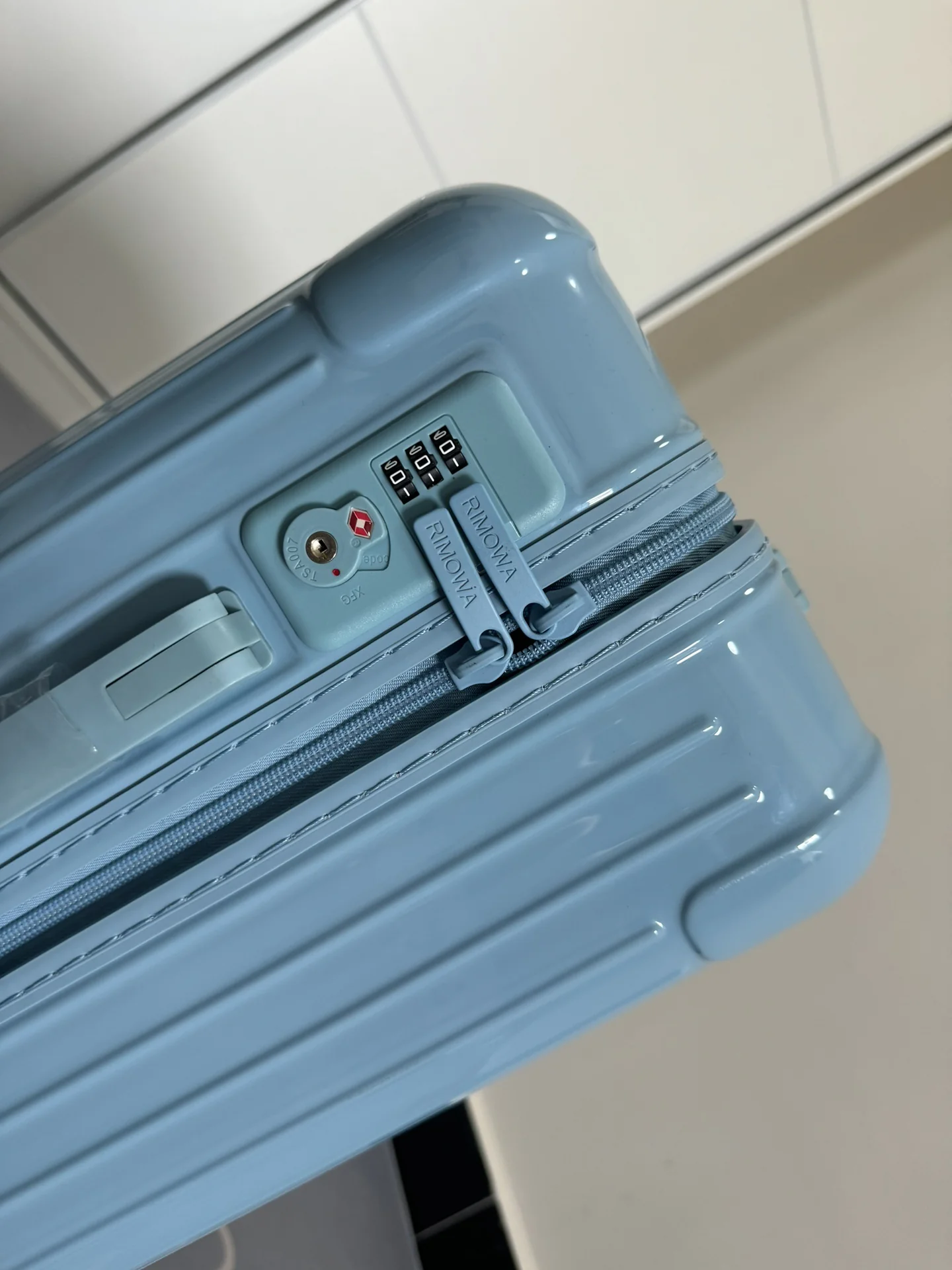 RIMOWA Suitcases 350202607010150 - Image 4