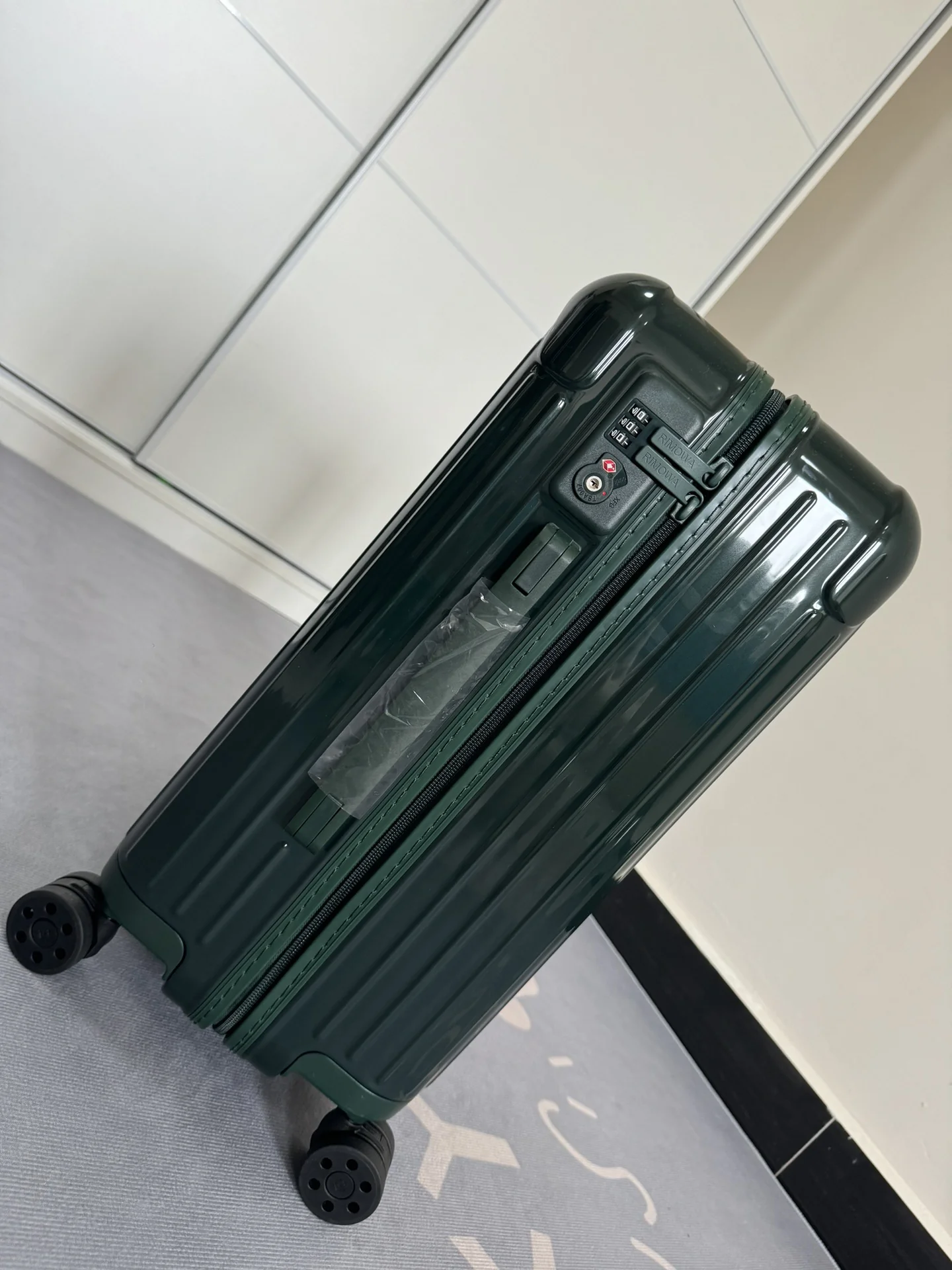 RIMOWA Suitcases 350202607010151 - Image 3