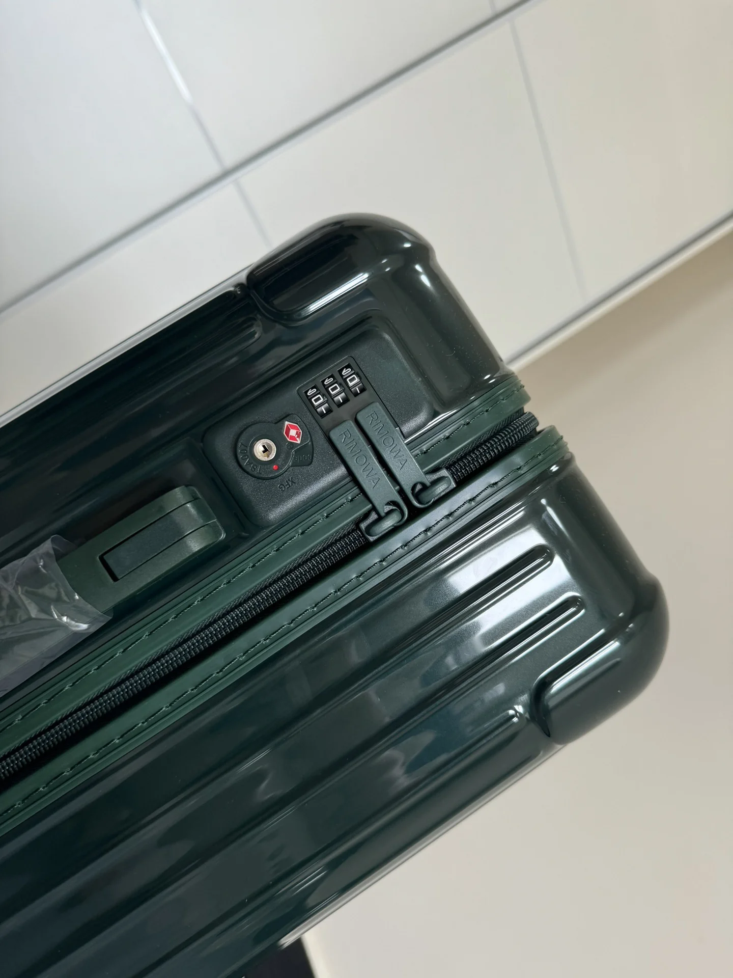 RIMOWA Suitcases 350202607010151 - Image 4
