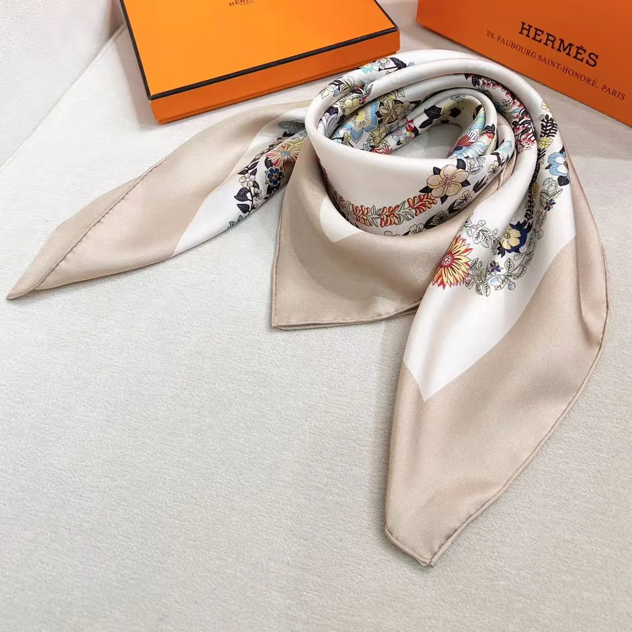 UNCATEGORIZED Scarves & Twilly 175202607020628 - Image 5