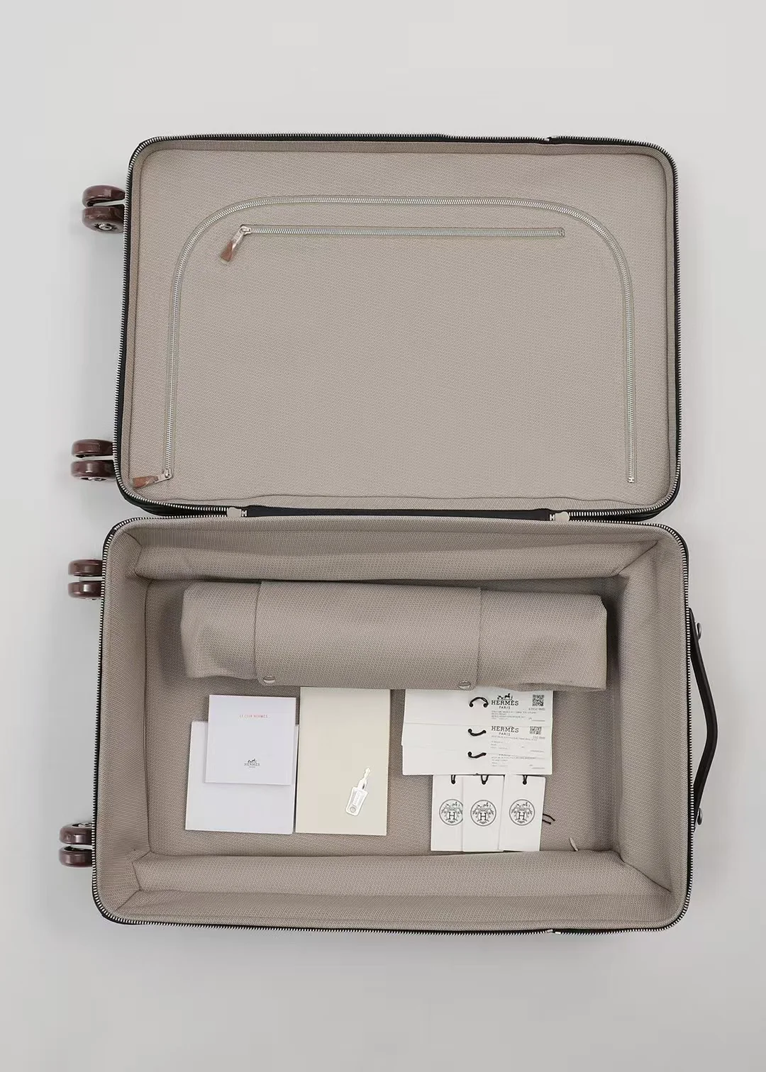 UNCATEGORIZED Suitcases 35x57x20cm 3500202607010070 - Image 5