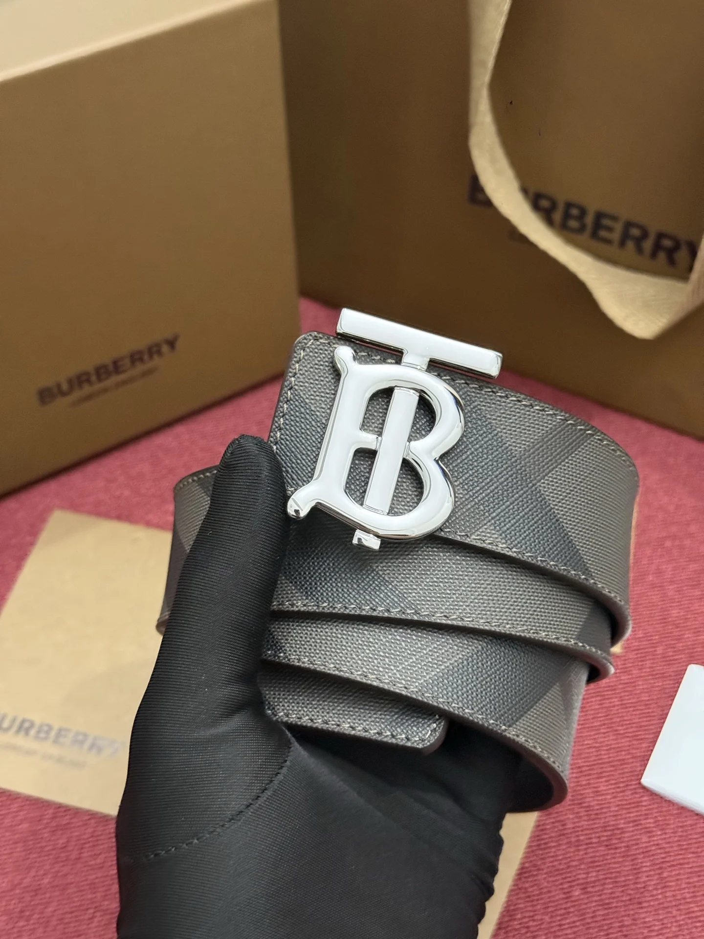 BURBERRY Belts Check Leather 4.0CM 4.0cm Width A60202608050216 - Image 5