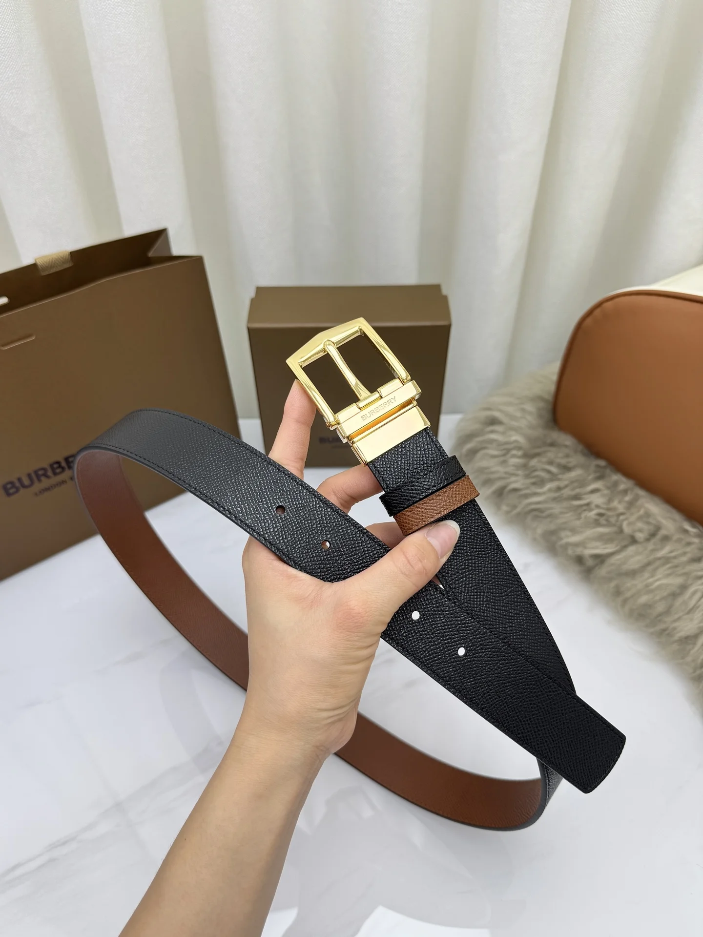 BURBERRY Belts Leather 3.5cm Width A60202608050691 - Image 3