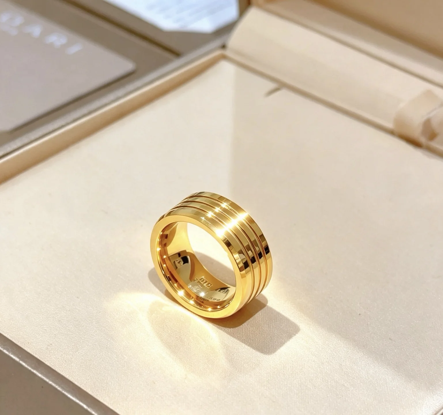 BVLGARI Necklaces Gold 6-11 I5202608050043