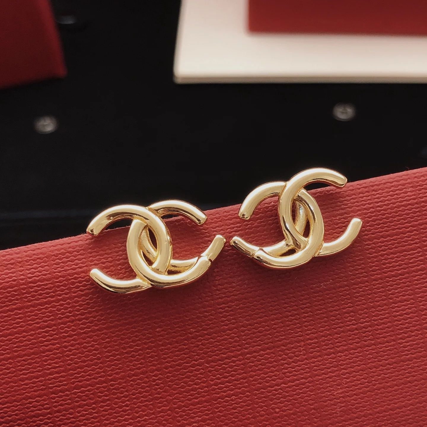 CHANEL Earrings Brass E0202608050060 - Image 4