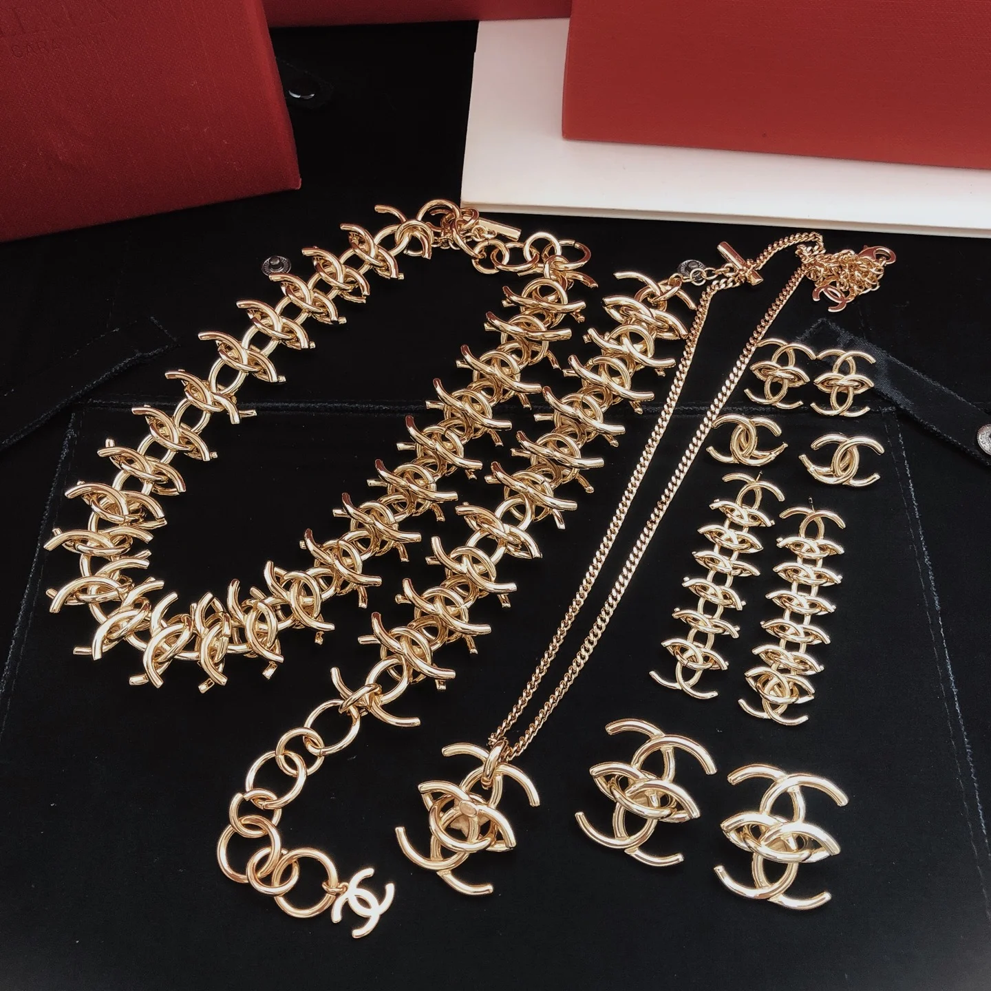 CHANEL Earrings Brass E0202608050060 - Image 9
