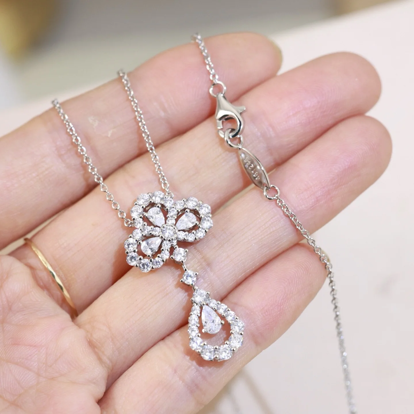 HARRY WINSTON Necklaces Gold Plated One Size F5202608050003 - Image 3