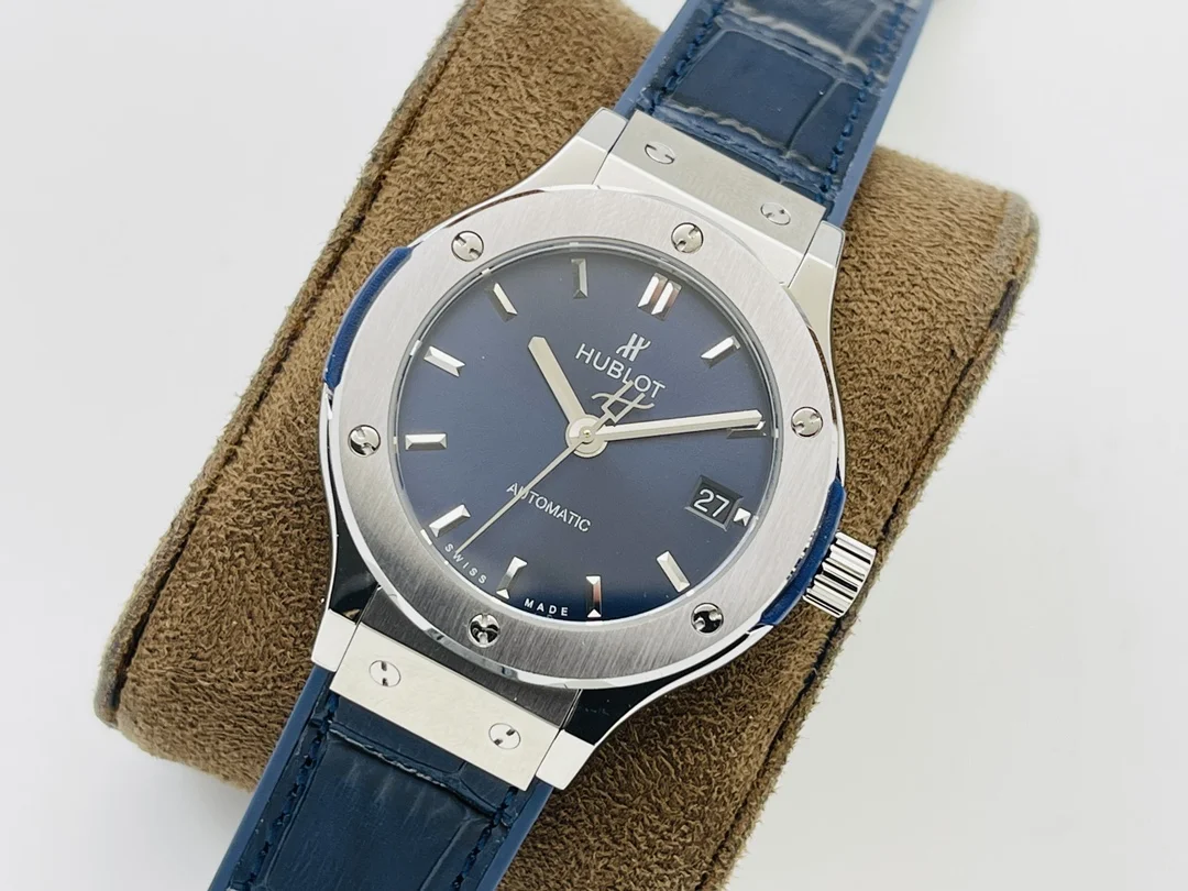 HUBLOT Classic Fusion Automatic 415NX1112VRMXM16 (Blue Dial) 42mm HB A850202608050224 - Image 3