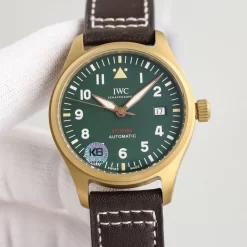 Alternative view of IWC Pilot Automatic IW327006 (Green Dial) 39mm A450202608050214
