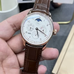 Alternative view of IWC Portuguese Automatic (White Dial) 40mm V9 A950202608050094