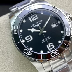 Alternative view of LONGINES Hydroconquest Automatic (Black Dial) 41mm ZF A250202608050013
