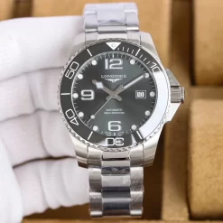 Alternative view of LONGINES Hydroconquest Automatic L37824 (Green-Gray Dial) 43mm I00202608050154