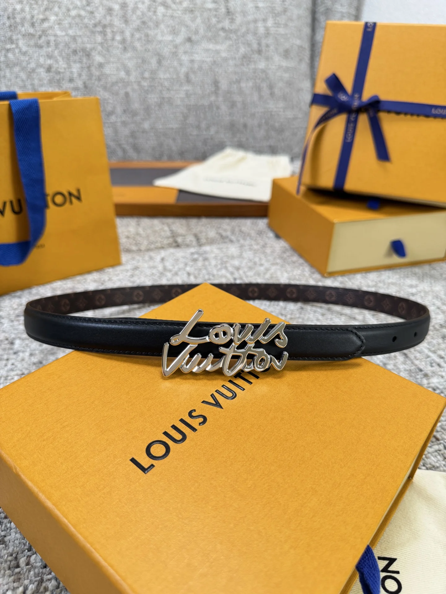 LV Belts 2.0cm Width A60202608050018 - Image 9
