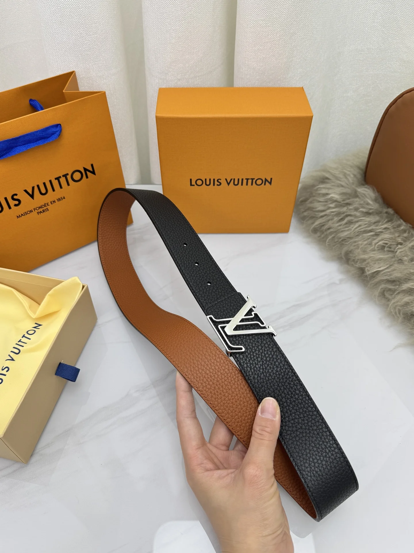 LV Belts 4.0cm Width A60202608050113 - Image 8