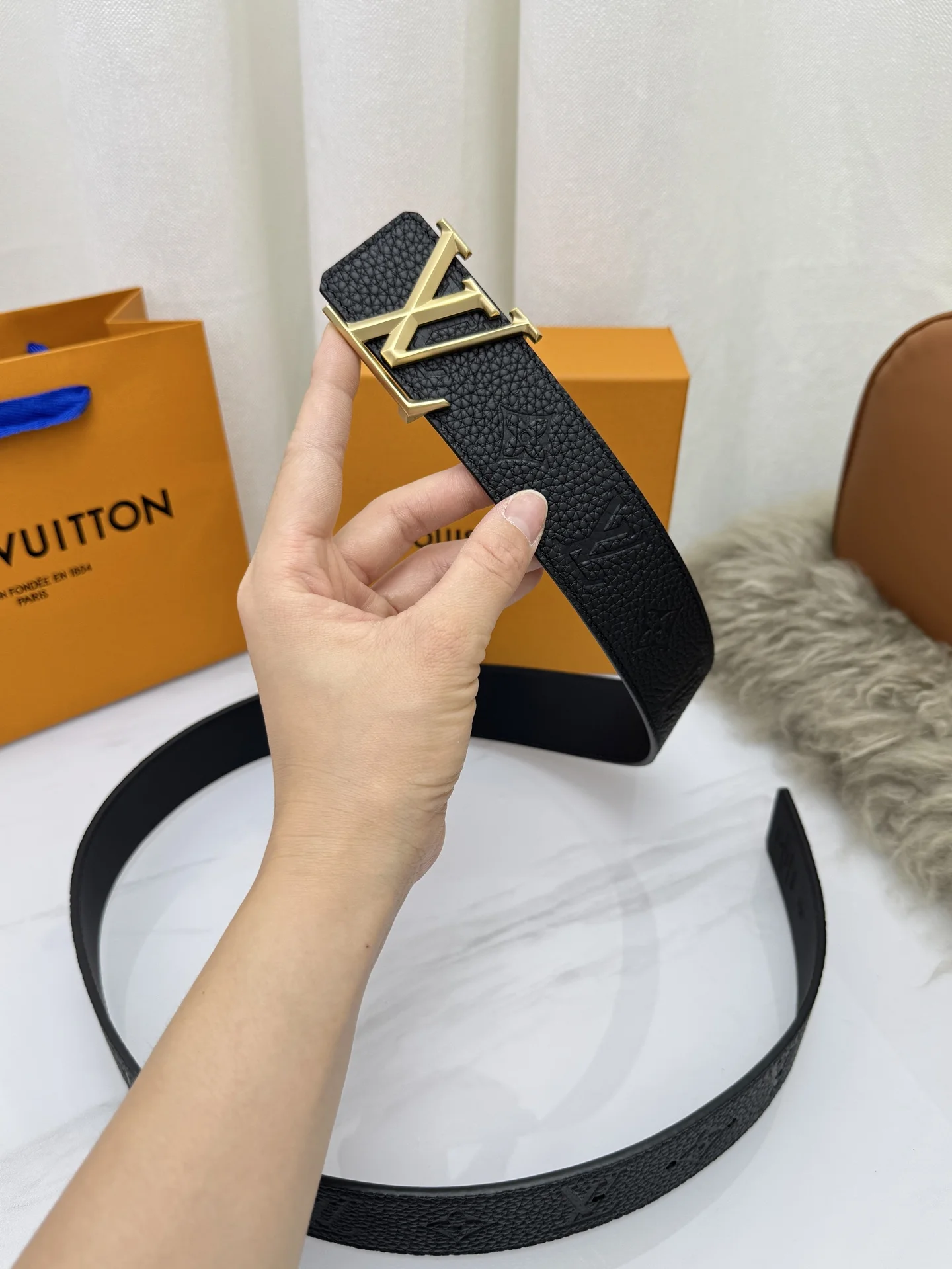 LV Belts 4.0cm Width A60202608050185 - Image 4