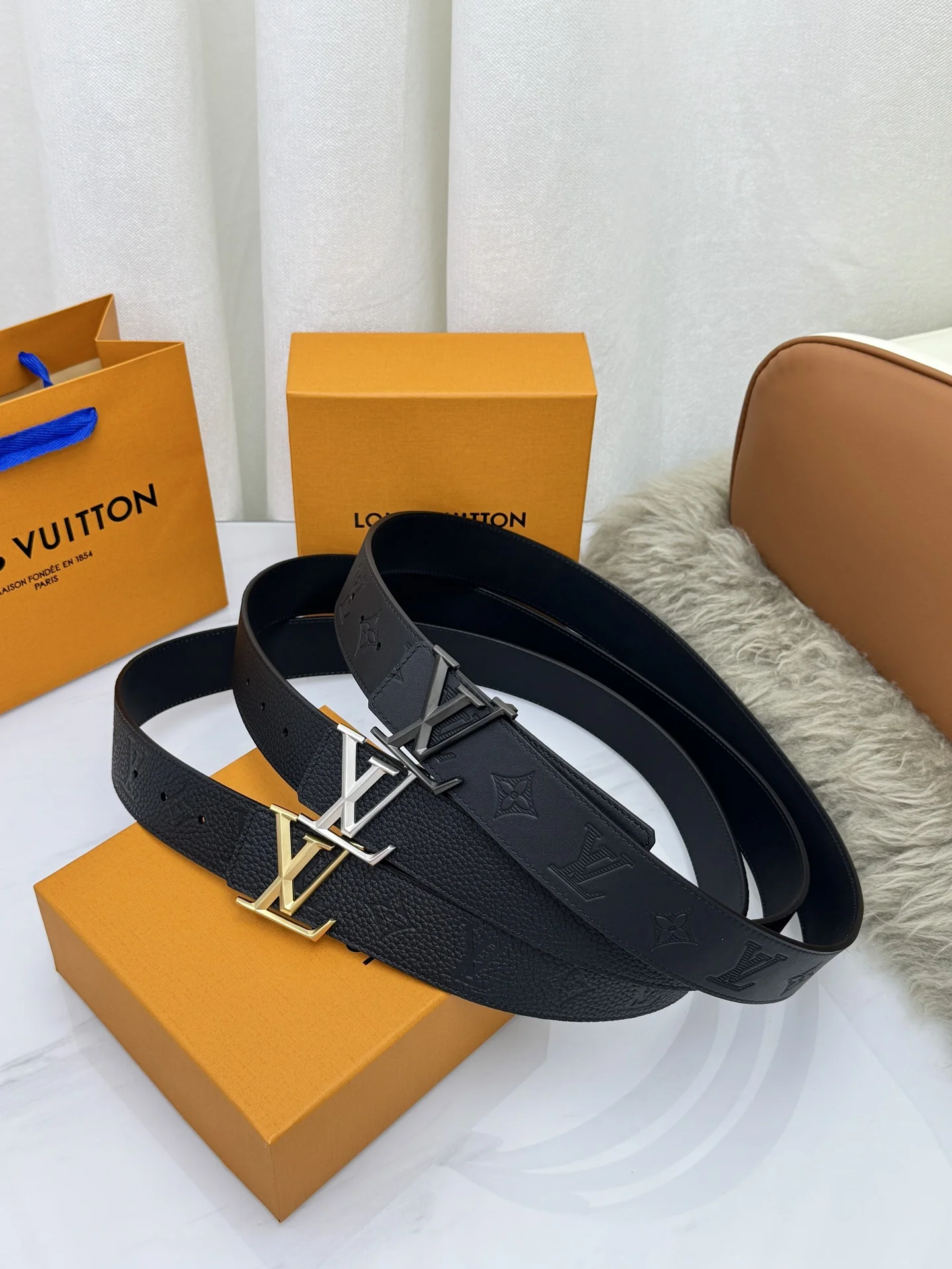 LV Belts 4.0cm Width A60202608050185 - Image 9