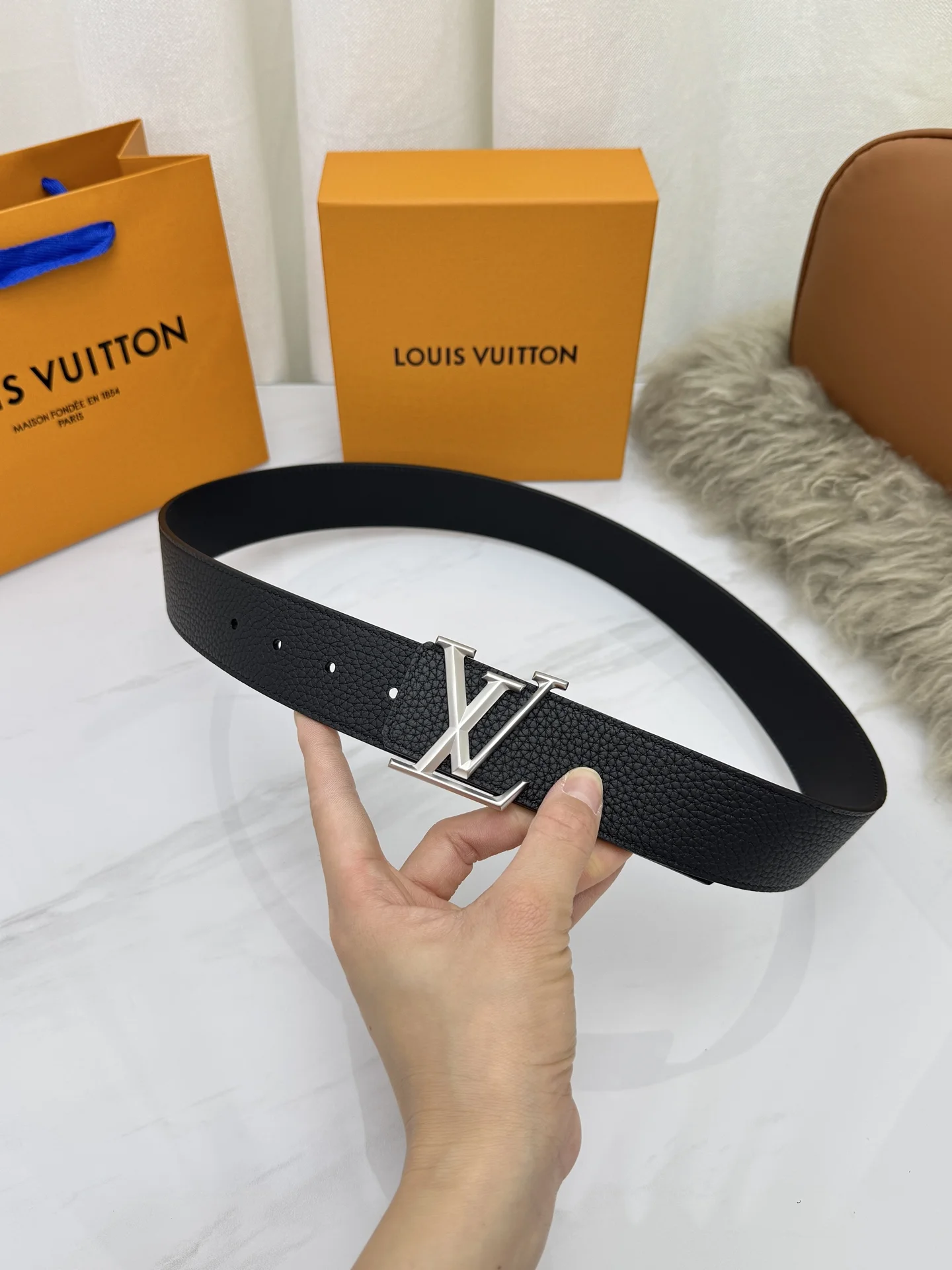 LV Belts 4.0cm Width A60202608050186 - Image 8