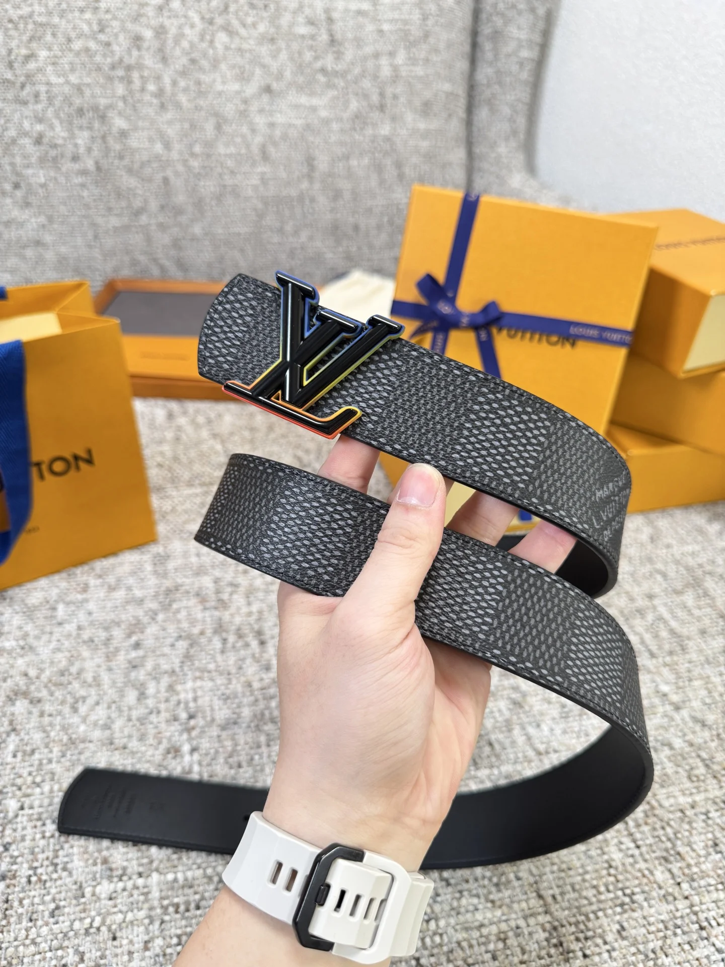 LV Belts 4.0cm Width A60202608050350 - Image 2