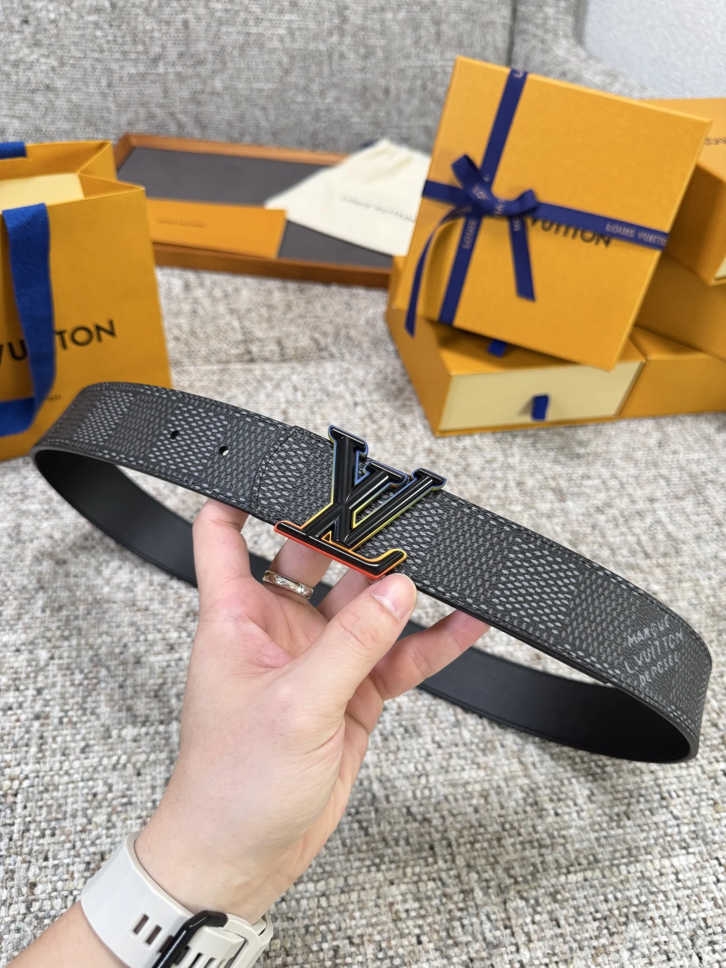 LV Belts 4.0cm Width A60202608050350 - Image 9