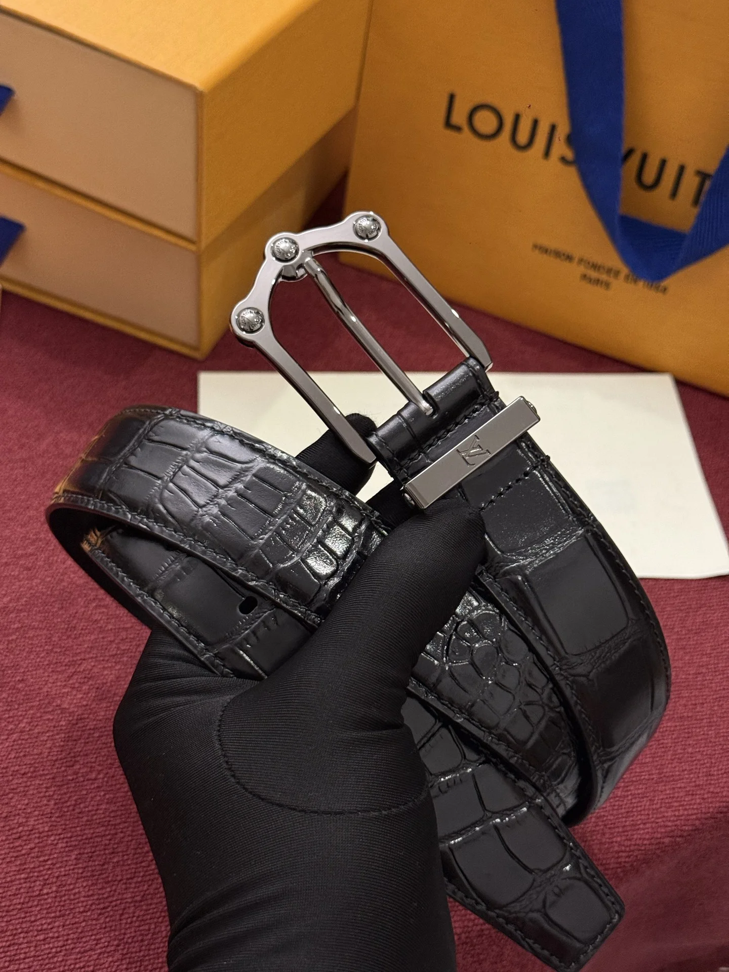 LV Belts Crocodile Leather A70202608050142 - Image 5