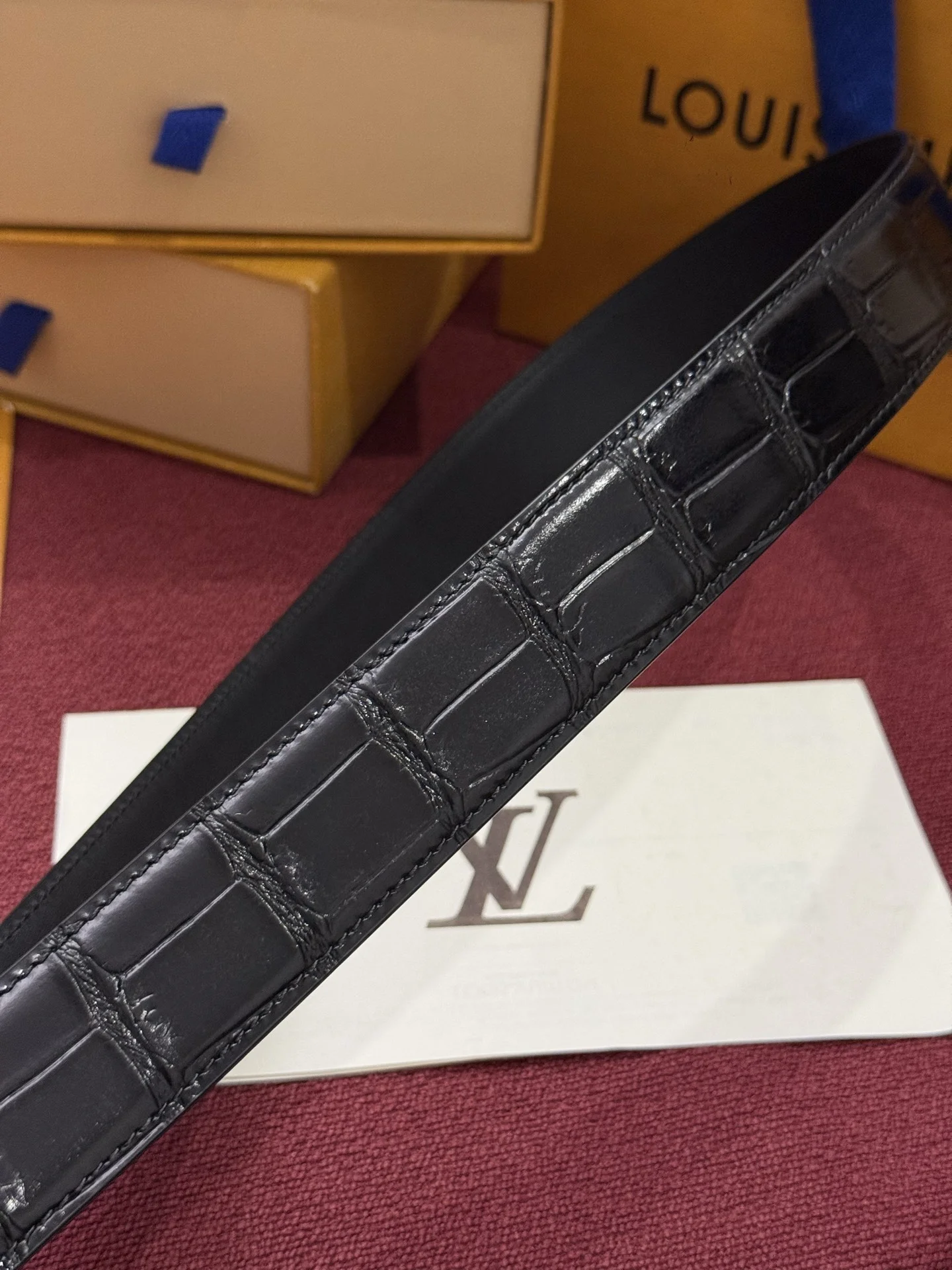 LV Belts Crocodile Leather A70202608050142 - Image 6