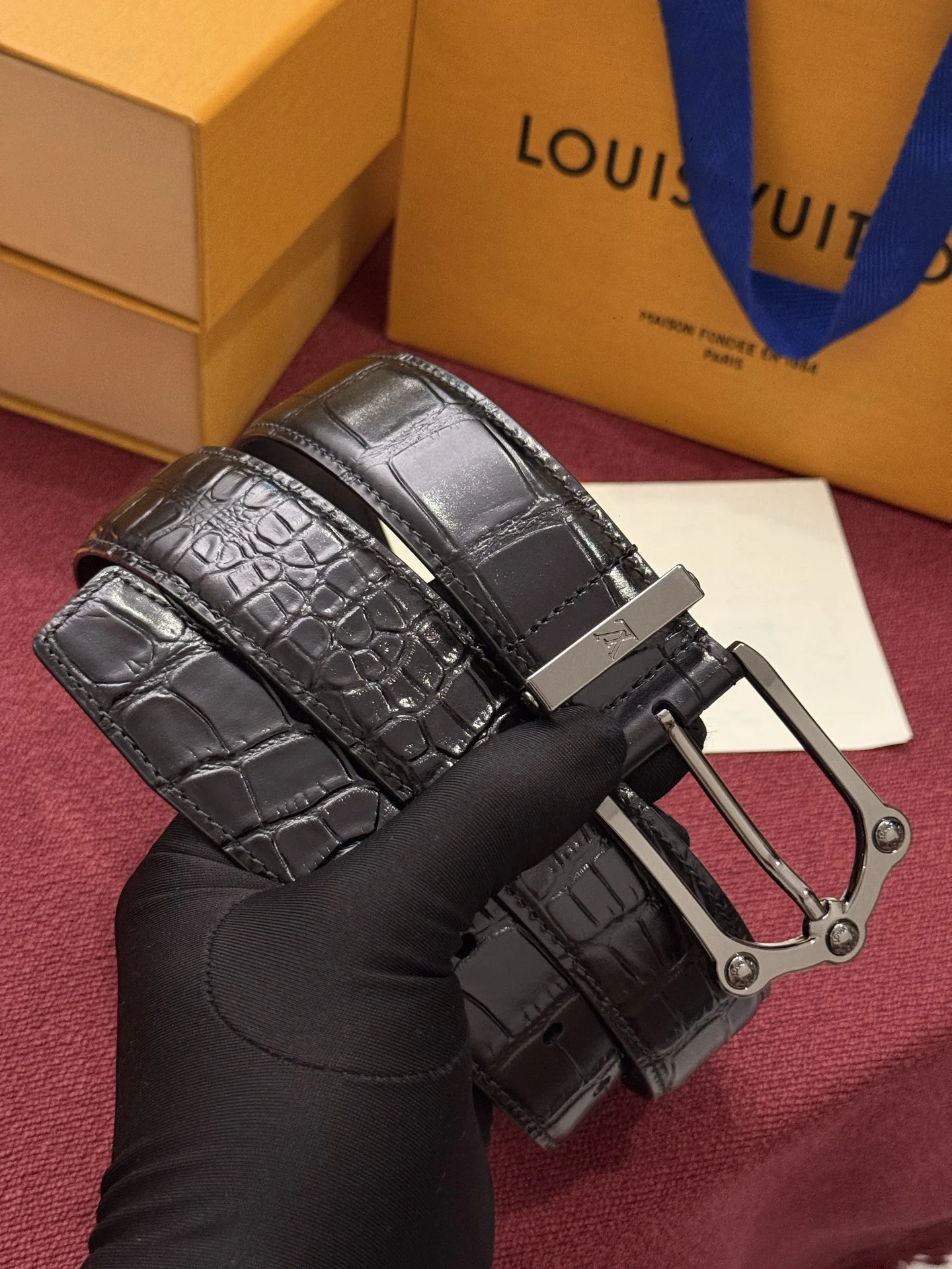 LV Belts Crocodile Leather A70202608050142 - Image 7