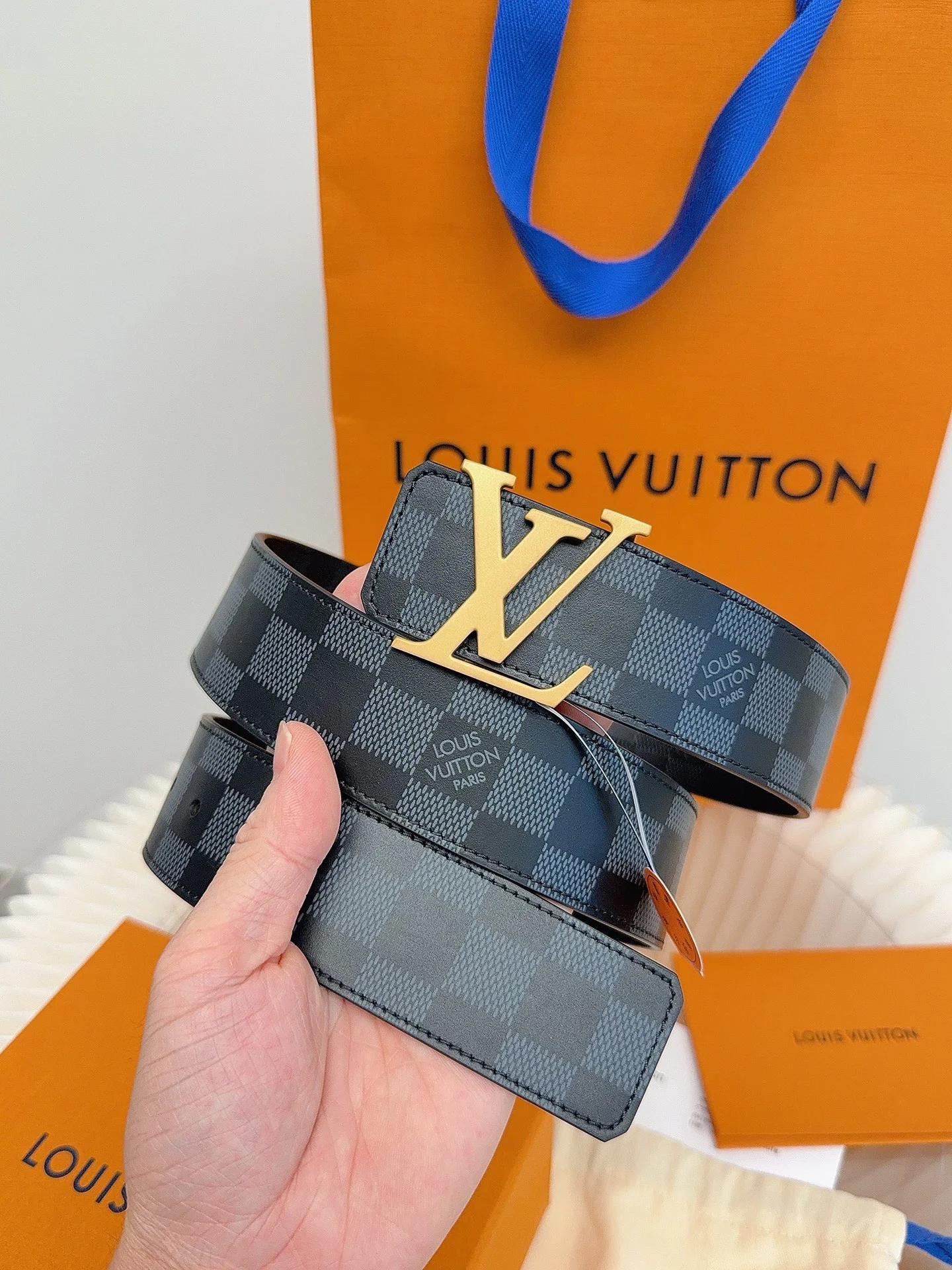 LV Belts Leather ONE SIZE 4.0cm Width A70202608050181 - Image 8