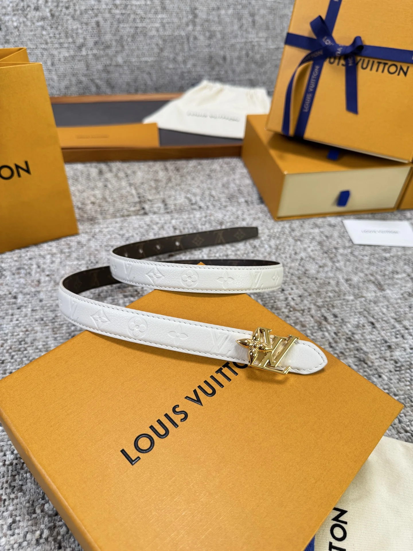 LV Belts Leather One Size 2.0cm Width A60202608050760