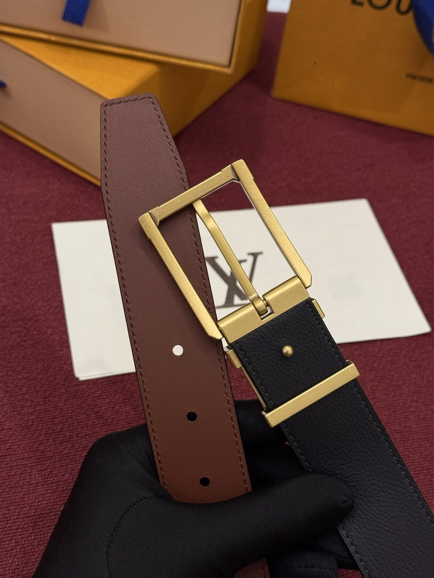 LV Belts Leather One Size A70202608050378 - Image 4