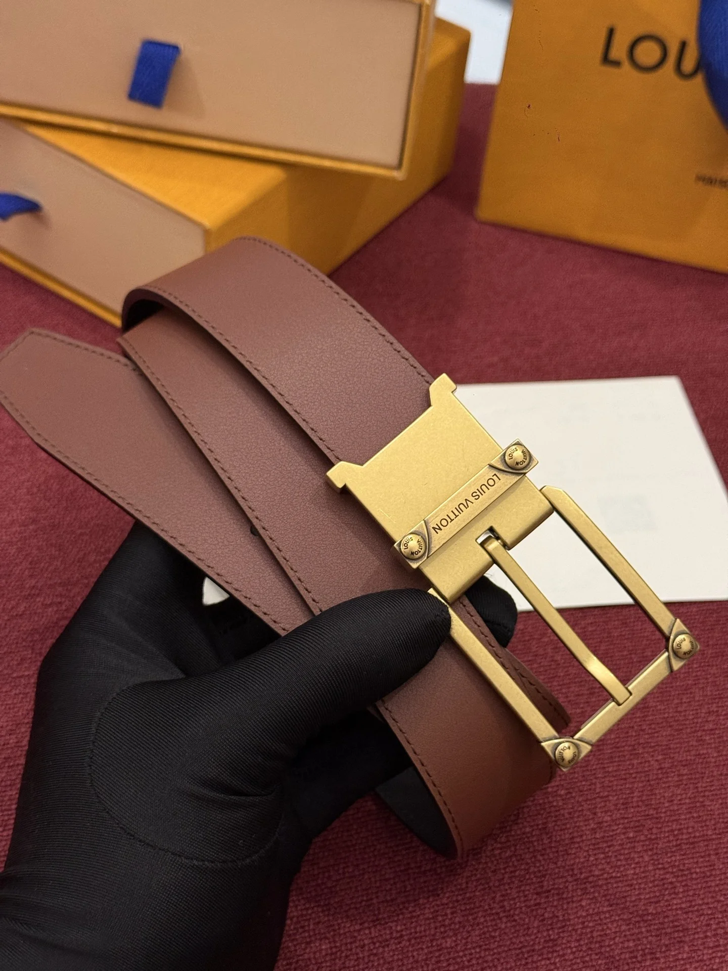 LV Belts Leather One Size A70202608050378 - Image 6